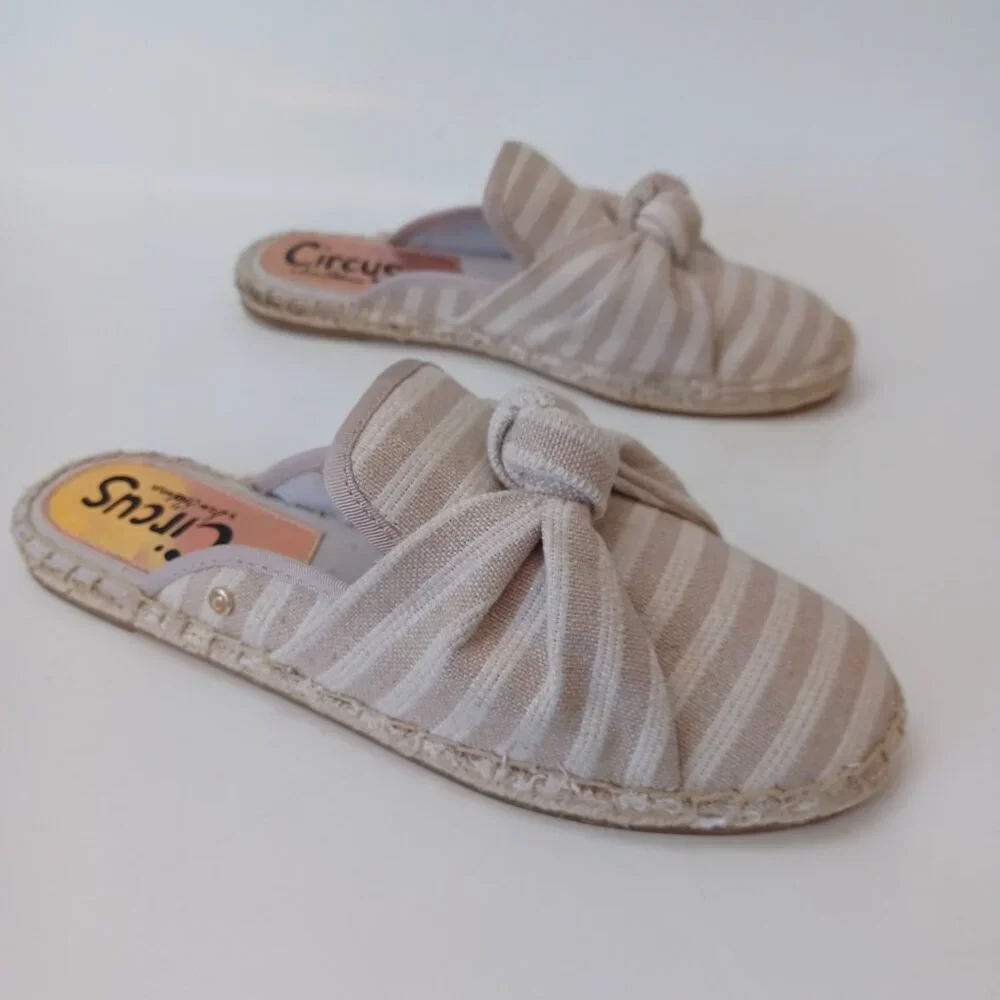 Sam Edelman circus by
